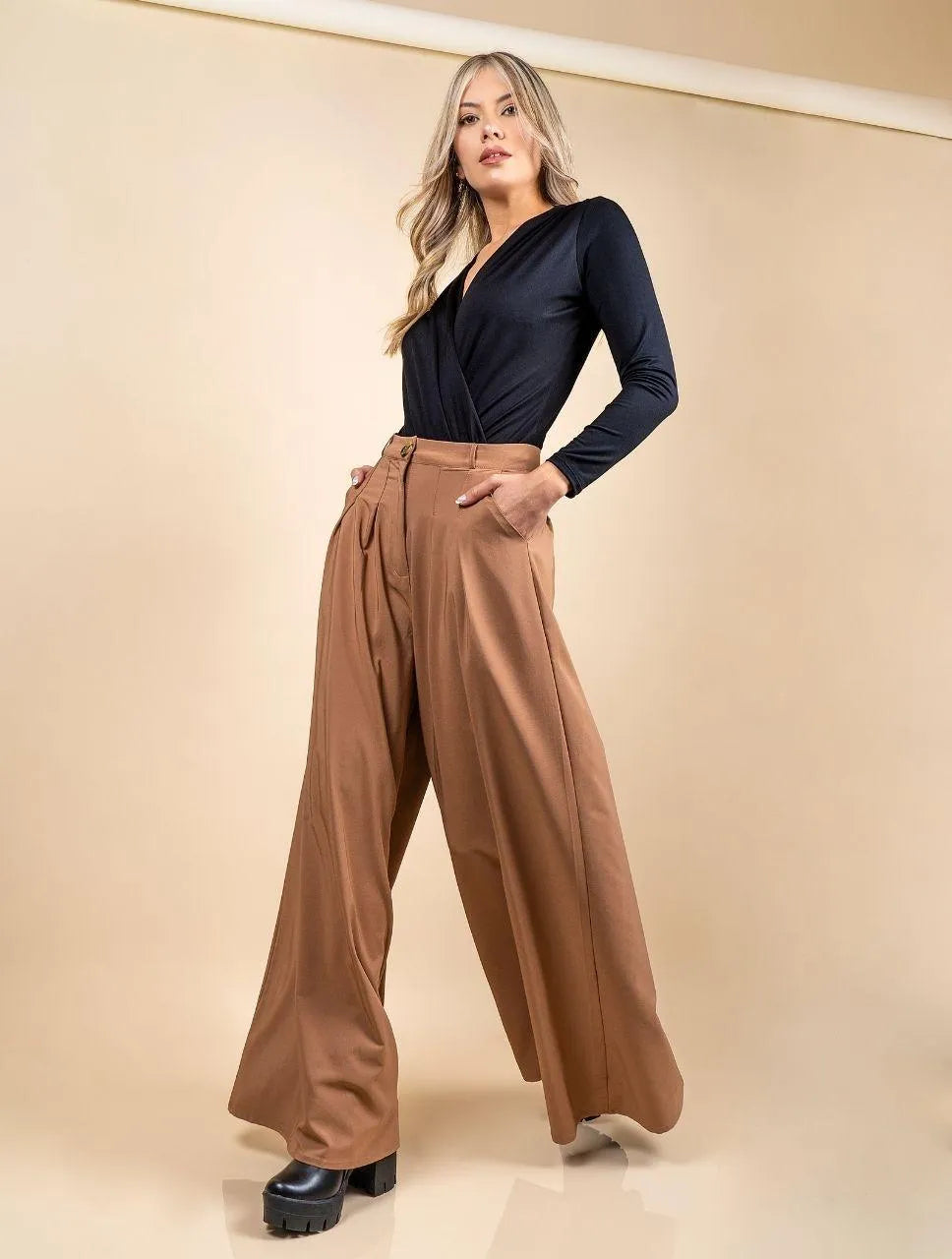 Pantalón Tipo Palazzo Tiro Alto - Santana