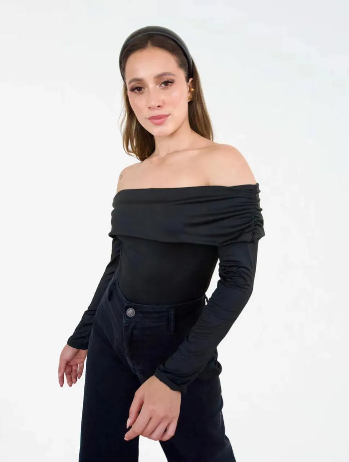 Blusa Para Mujer Negro Manga Larga Cuello Bandeja - The Stellar Negro - Molgoa