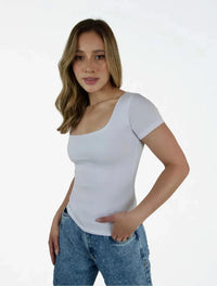 Blusa Manga Corta con Escote Cuadrado - The Couture - Molgoa