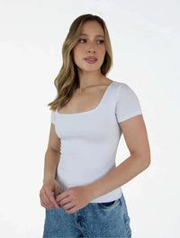 Blusa Manga Corta con Escote Cuadrado - The Couture - Molgoa