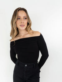 Blusa Para Mujer Negro Manga Larga y Escote Recto - The Supreme Negro - Molgoa