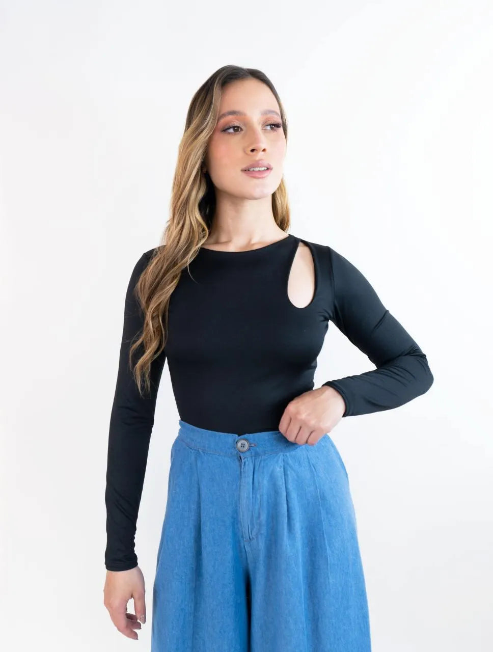 Body para Mujer Corte Asimétrico Manga Larga - Pekin Negro - Molgoa