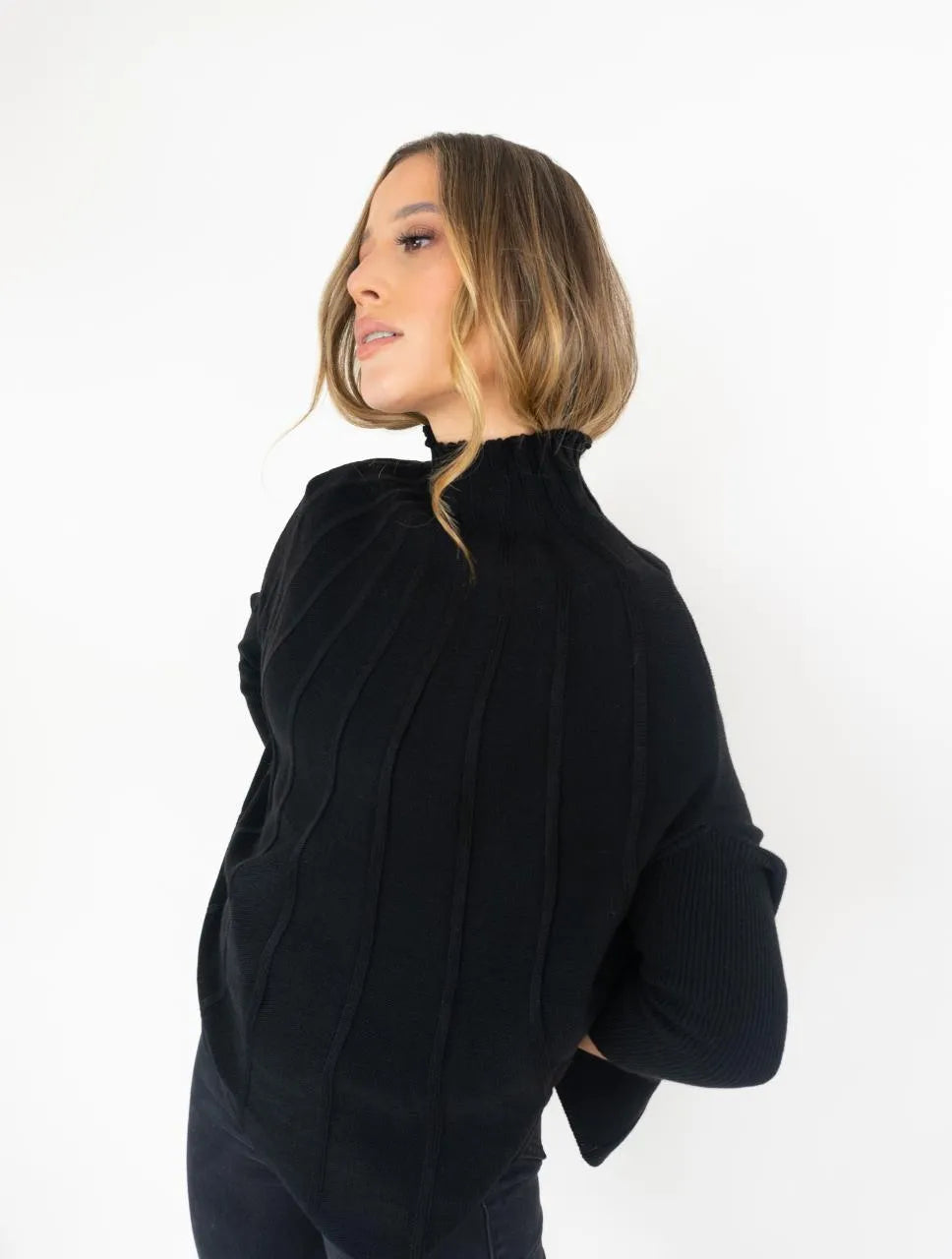 Capa Tejida para Mujer Cuello Alto - Olivia