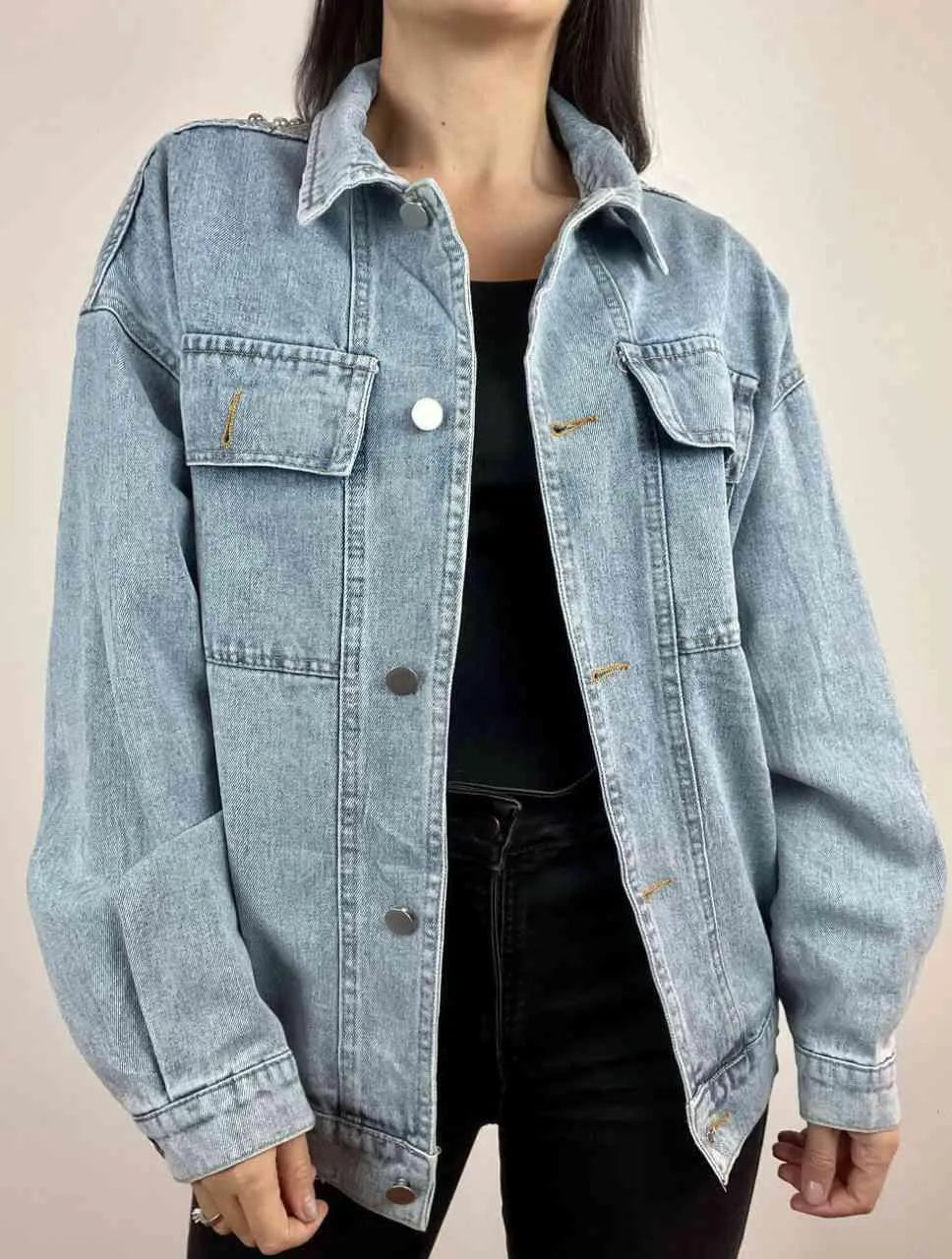 Chaqueta Jean con Apliques  - Cosmopolitan Azul