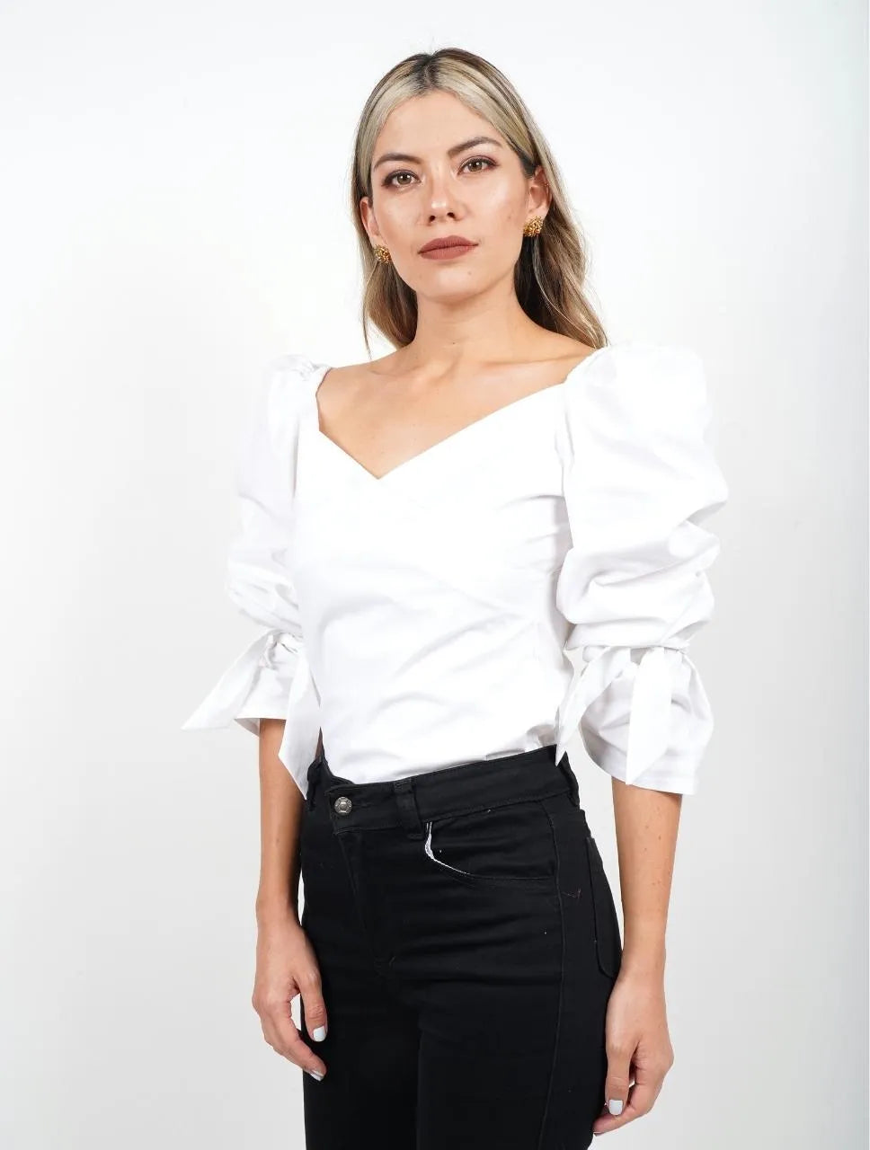 Blusa para Mujer Cuello V Manga Bombacha - Mia Blanco - Molgoa
