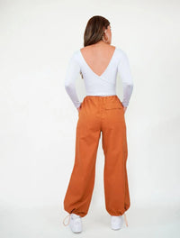 Pantalón para Mujer Camel Tipo Parachute - Inna Terracota