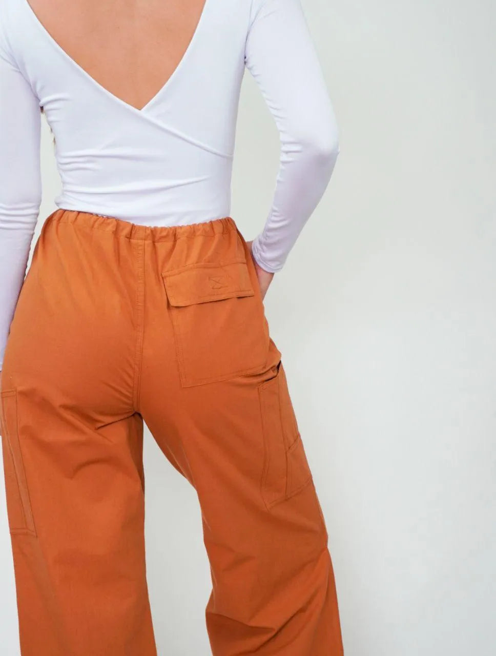 Pantalón para Mujer Camel Tipo Parachute - Inna Terracota