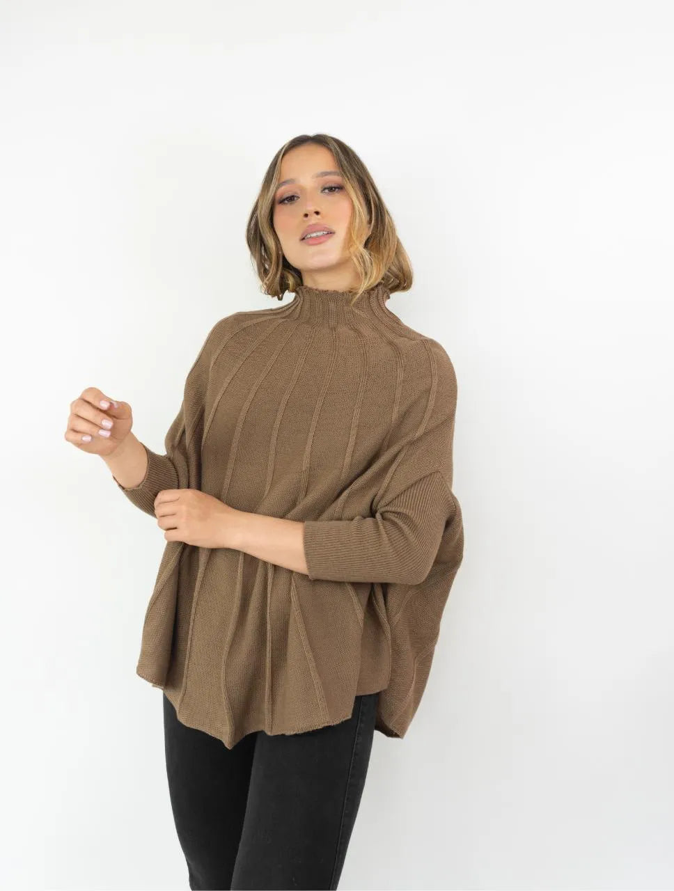 Capa Tejida para Mujer Cuello Alto - Olivia