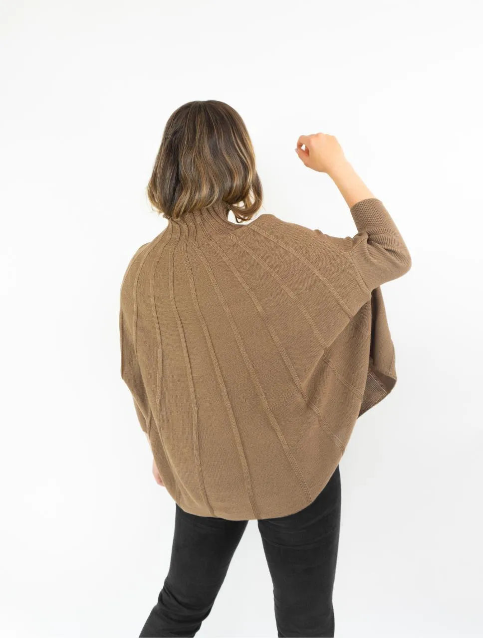 Capa Tejida para Mujer Cuello Alto - Olivia