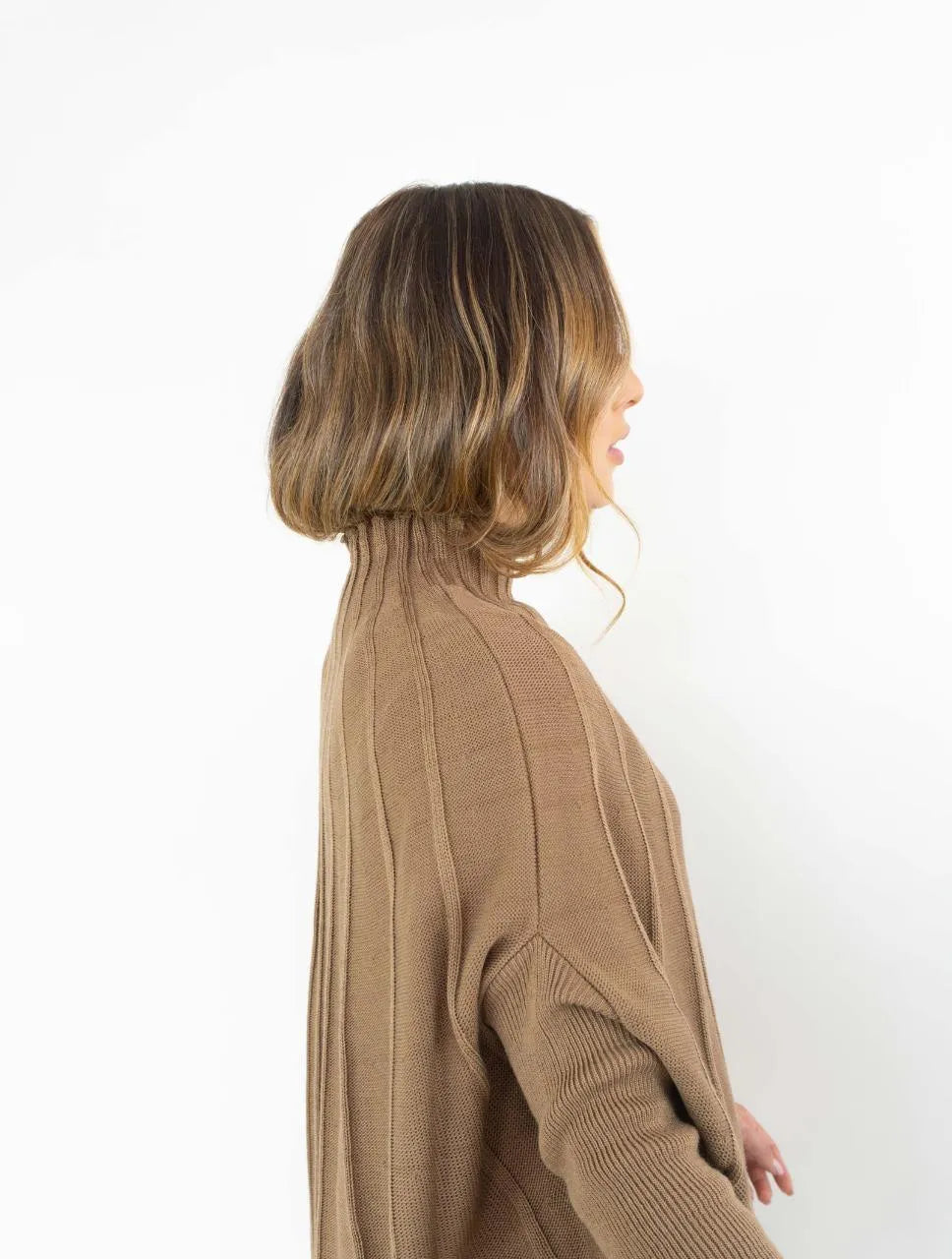 Capa Tejida para Mujer Cuello Alto - Olivia