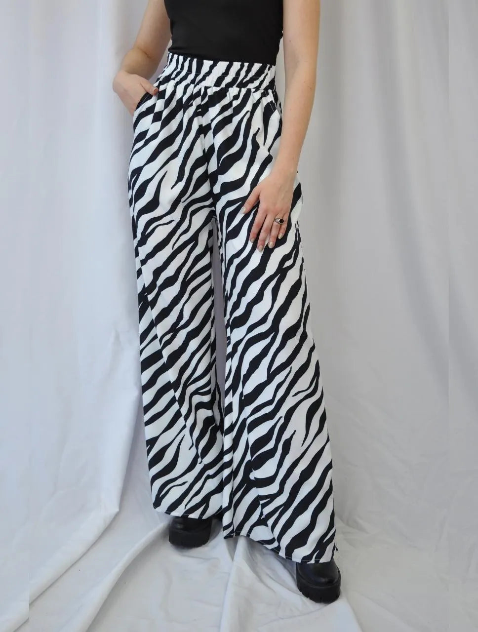 Pantalón Palazzo Tiro Alto - Yakarta Negro