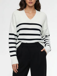 Suéter para Mujer Cuello V - The Maiden