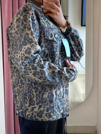 Chaqueta Para Mujer Oversized Estampado Animal Print  - The Amber