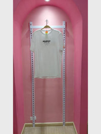 49. Camiseta blanca con estampado amarillo Floww En Perfecto Estado Artesanal Diseño
