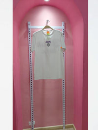50. Camiseta blanca con estampado morado Floww En Perfecto Estado Artesanal Diseño