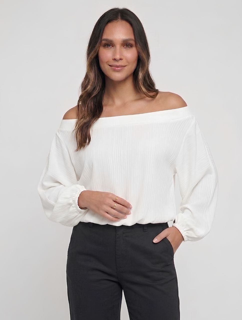 The Aura Blusa