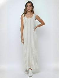 Vestido Largo Silueta Amplia - The Celeste