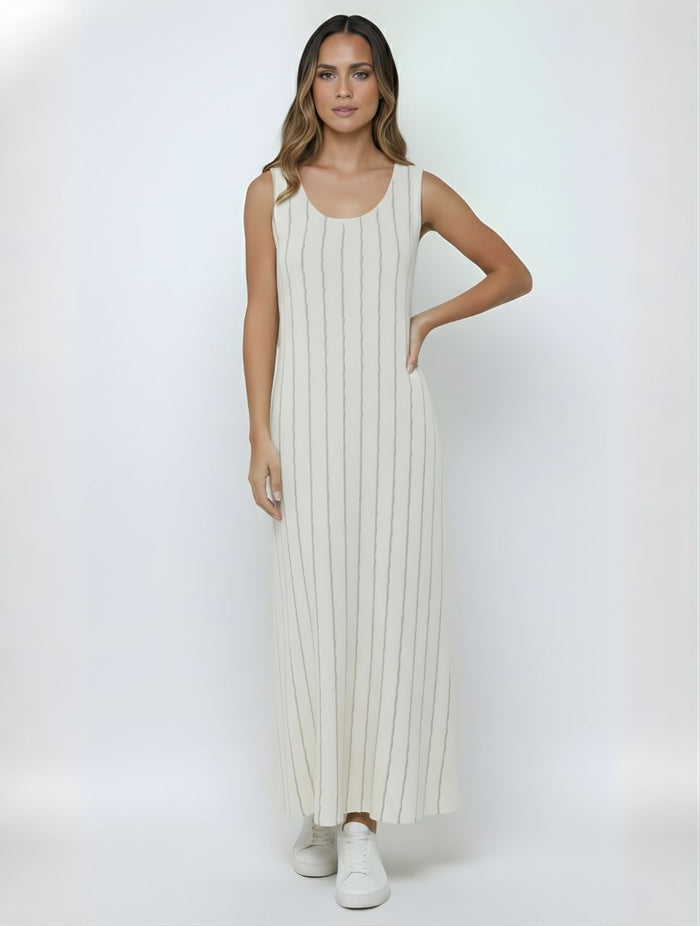 Vestido Largo Silueta Amplia - The Celeste