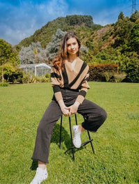 Suéter para Mujer Rayas Cuello V - The Infinite