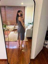 15. Vestido con Abertura Atrás Gris Exclusivo Estilo