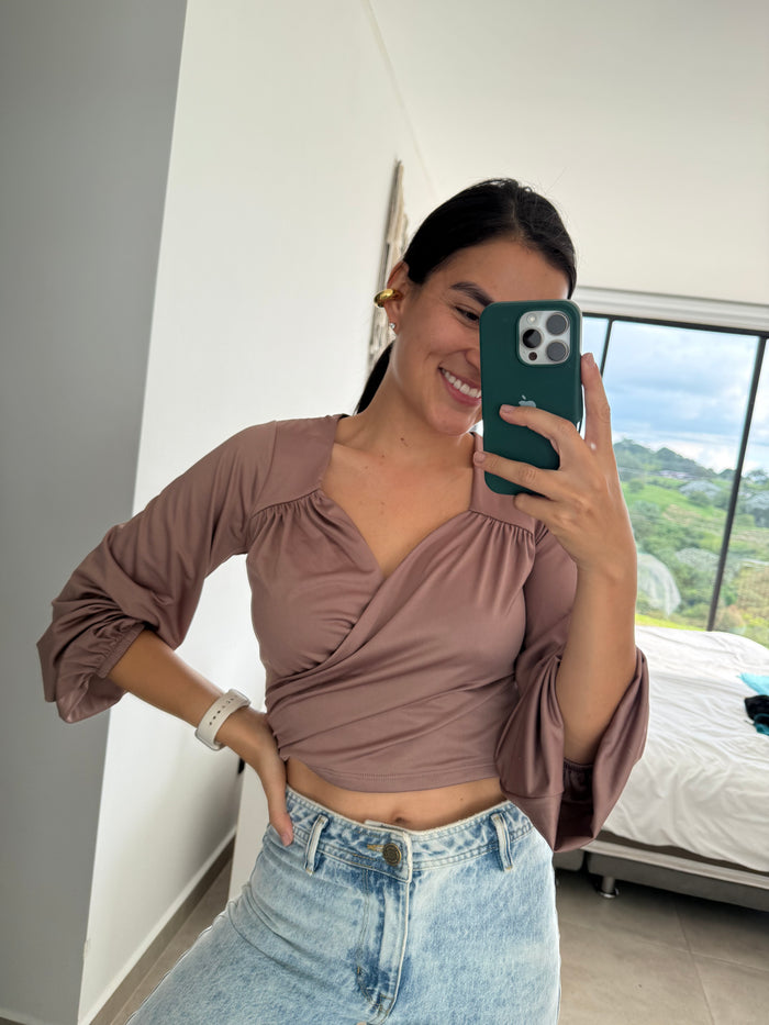 181. Blusa en V Nueva Talla S Muestra Molgoa Artesanal Diseño