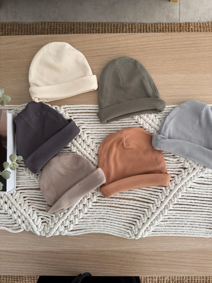 120. Set de 6 Gorros Gerber Baby Para Bebé en Perfecto Estado Artesanal Diseño
