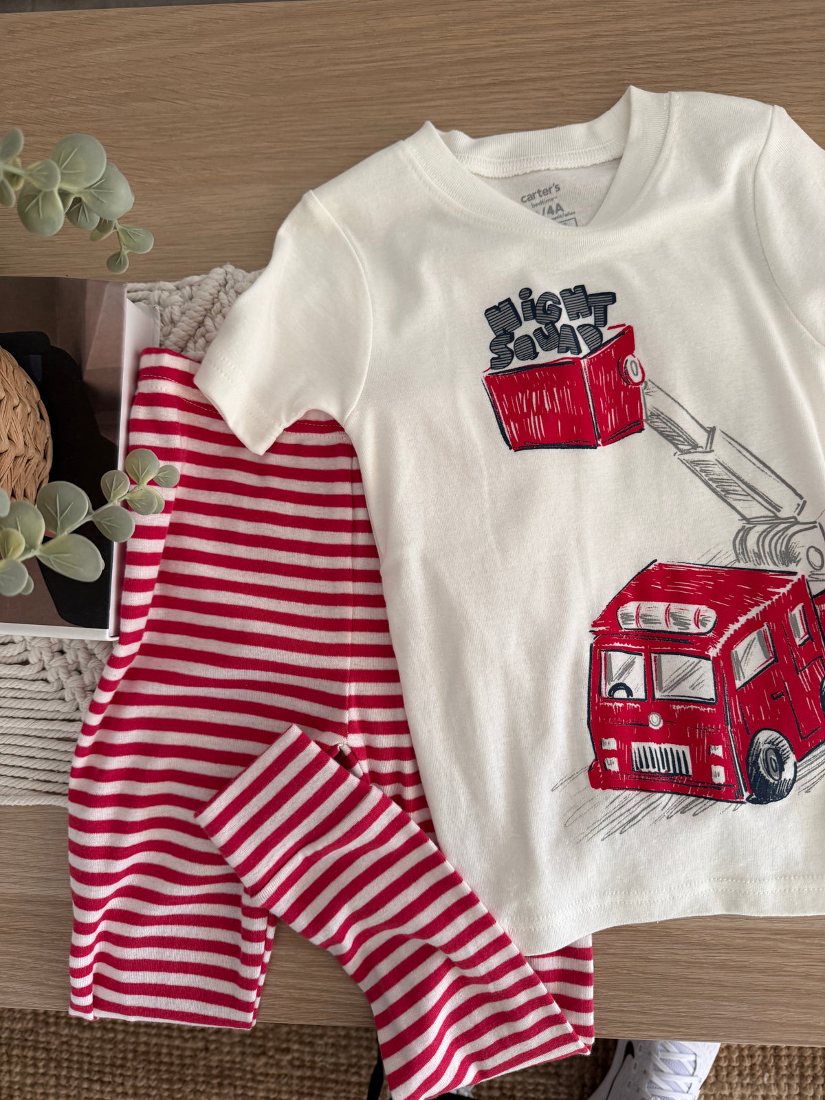 119. 2 Piezas de Patalón y Camiseta Para Bebé Carters en Perfecto Estado Artesanal Diseño