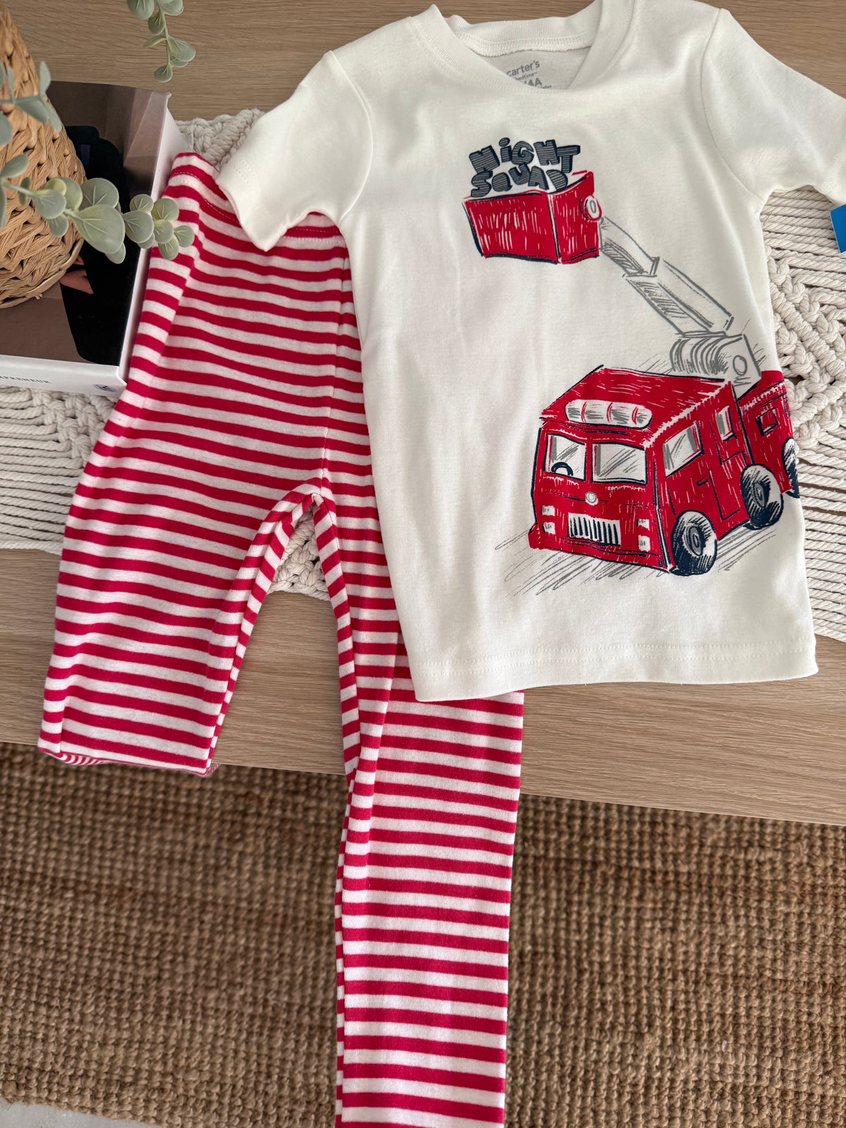 119. 2 Piezas de Patalón y Camiseta Para Bebé Carters en Perfecto Estado Exclusivo Estilo