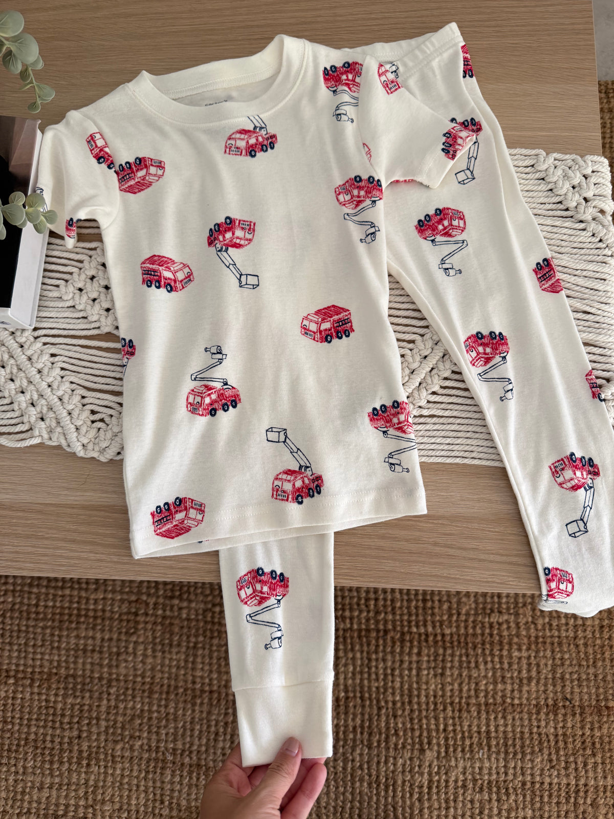 118. 2 Piezas de Patalón y Camiseta Para Bebé Carters en Perfecto Estado Colombiano Look