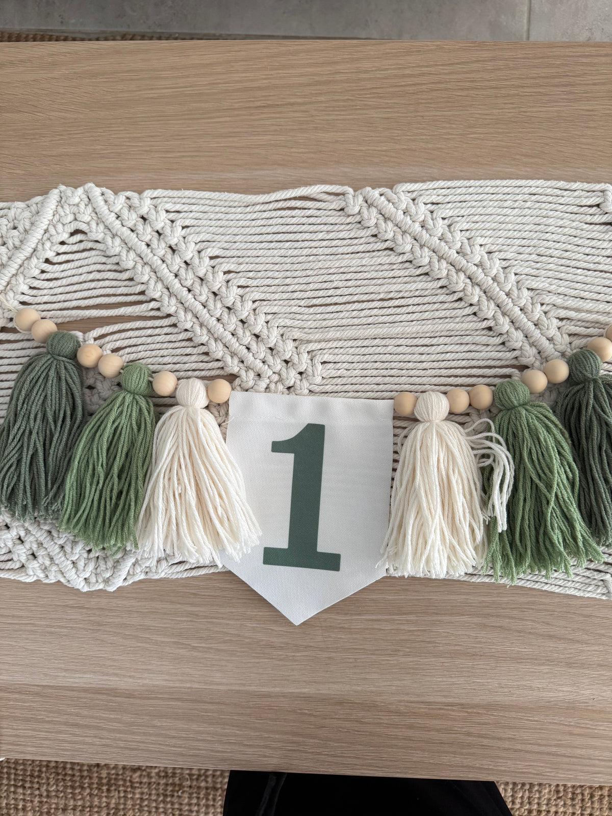 140. Centro Decorativo Verde en Perfecto Estado Artesanal Diseño