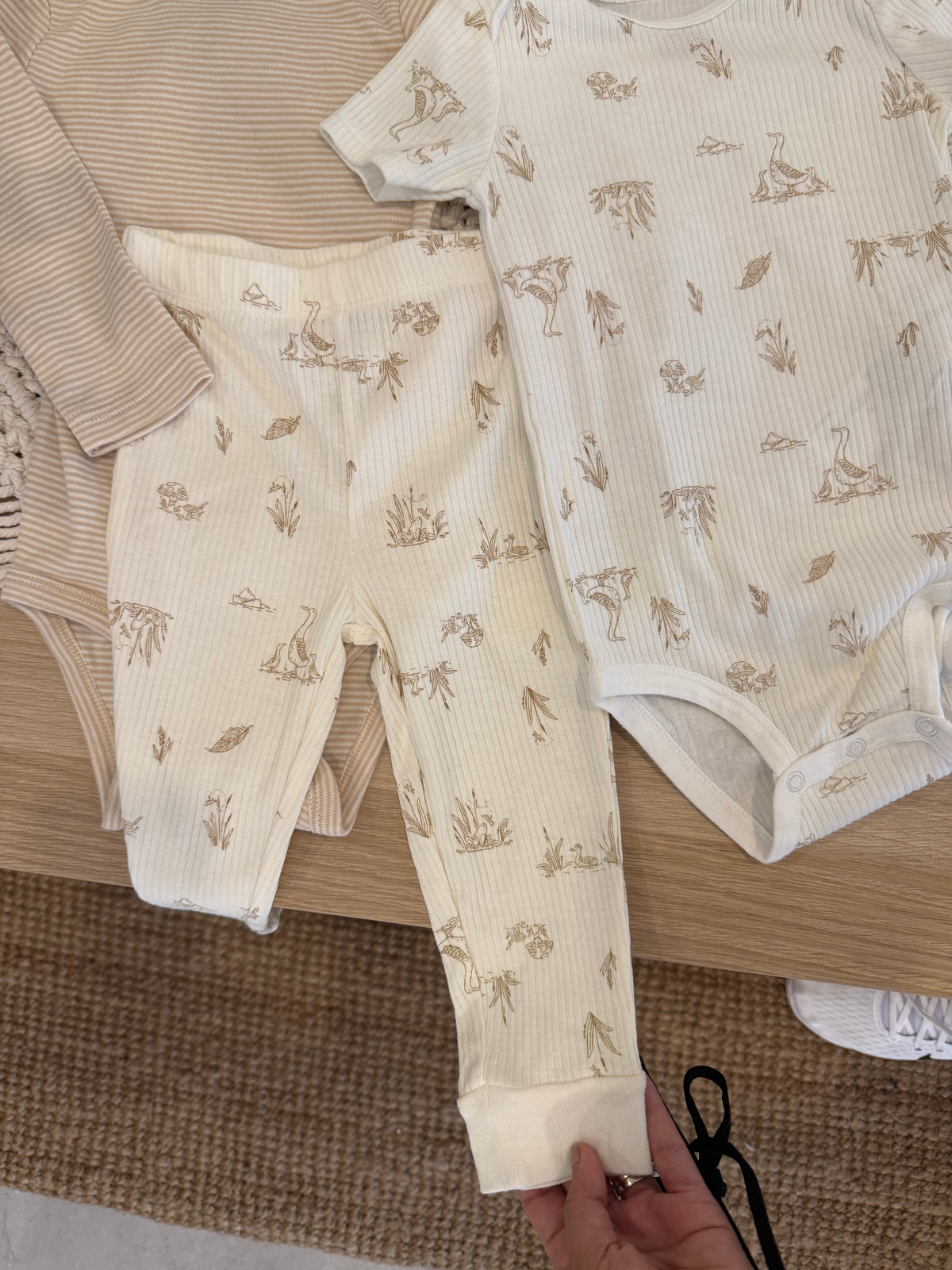 108. Set de 3 Piezas Para Bebé Carters en Perfecto Estado Exclusivo Estilo