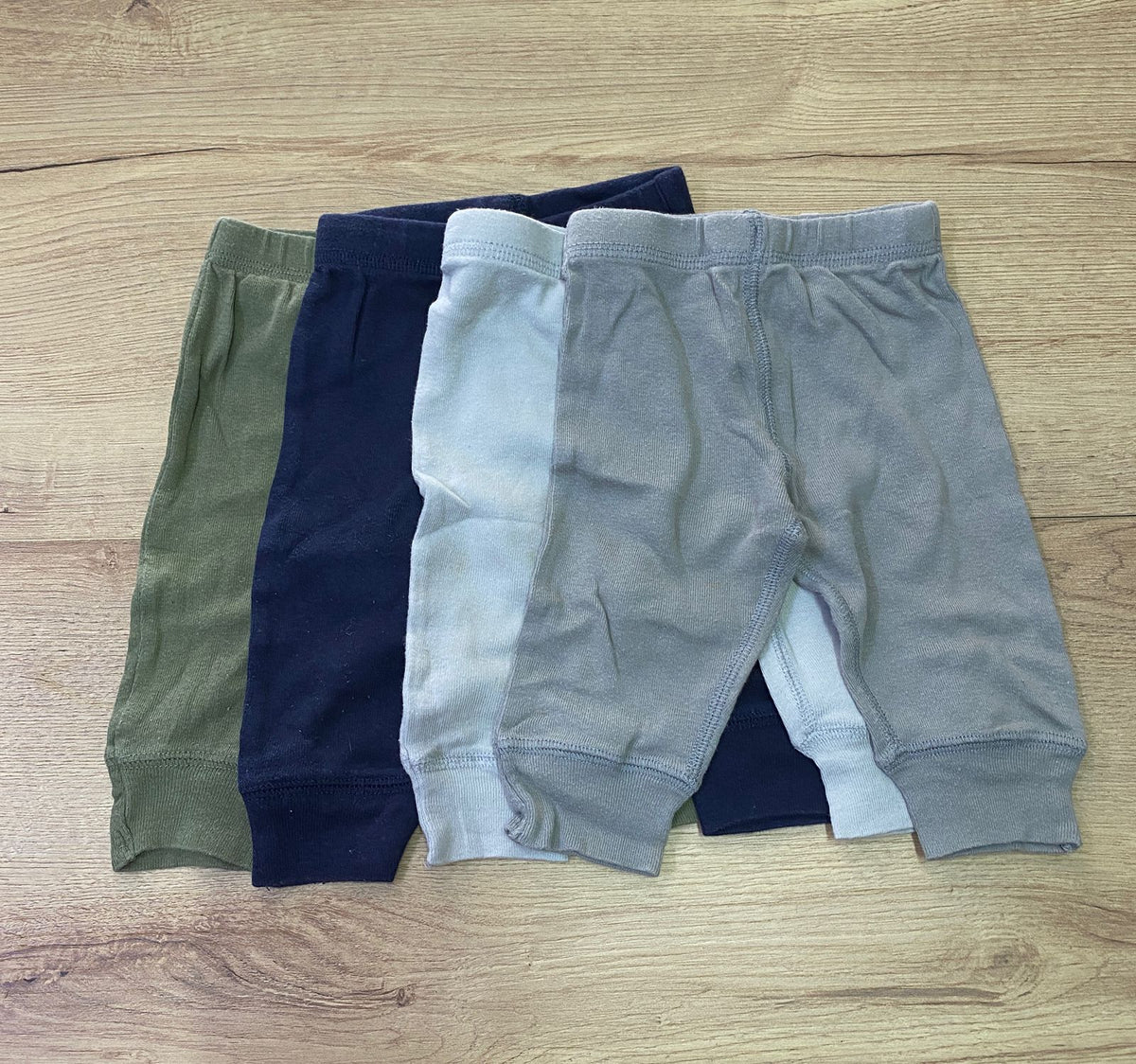 223. 4 Pantalones Bebé Gerber Perfecto Estado Talla 0 Meses Artesanal Diseño