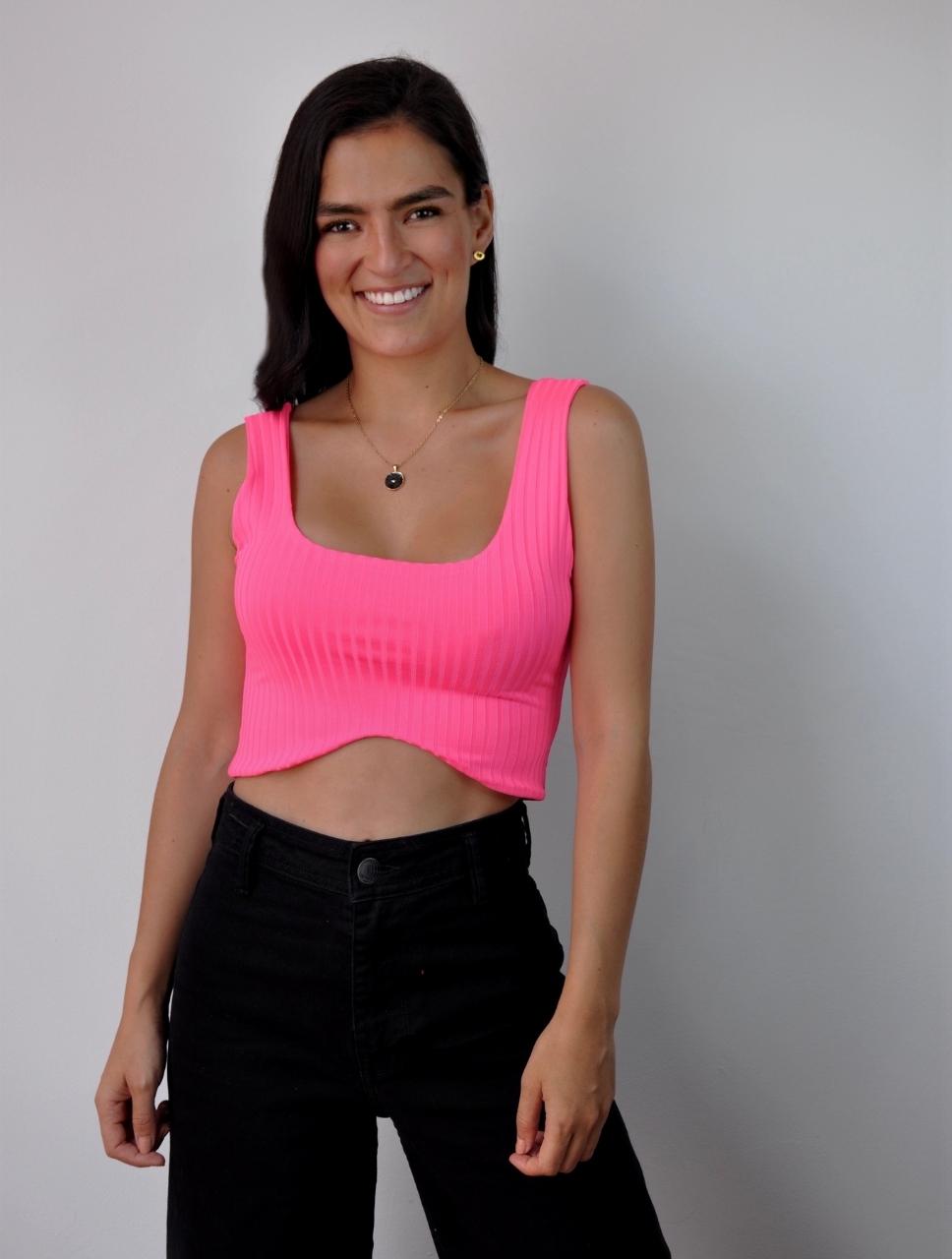 Square Neck Cropped Tank - Suki Fucsia Neón