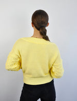 Suéter Cuello V - Fantastic Amarillo
